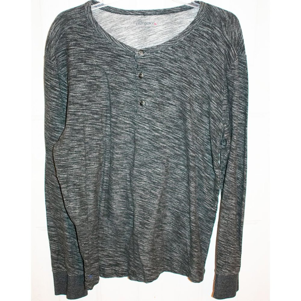 UNTUCKit Long Sleeve Henley Heather Gray